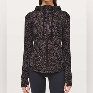 Lululemon Hooded Define Nulu pink/black Jacket